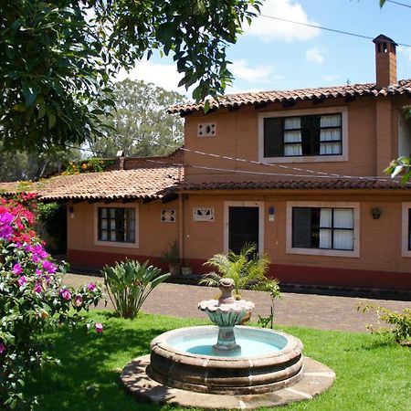 Villa Patzcuaro Garden Hotel Bagian luar foto